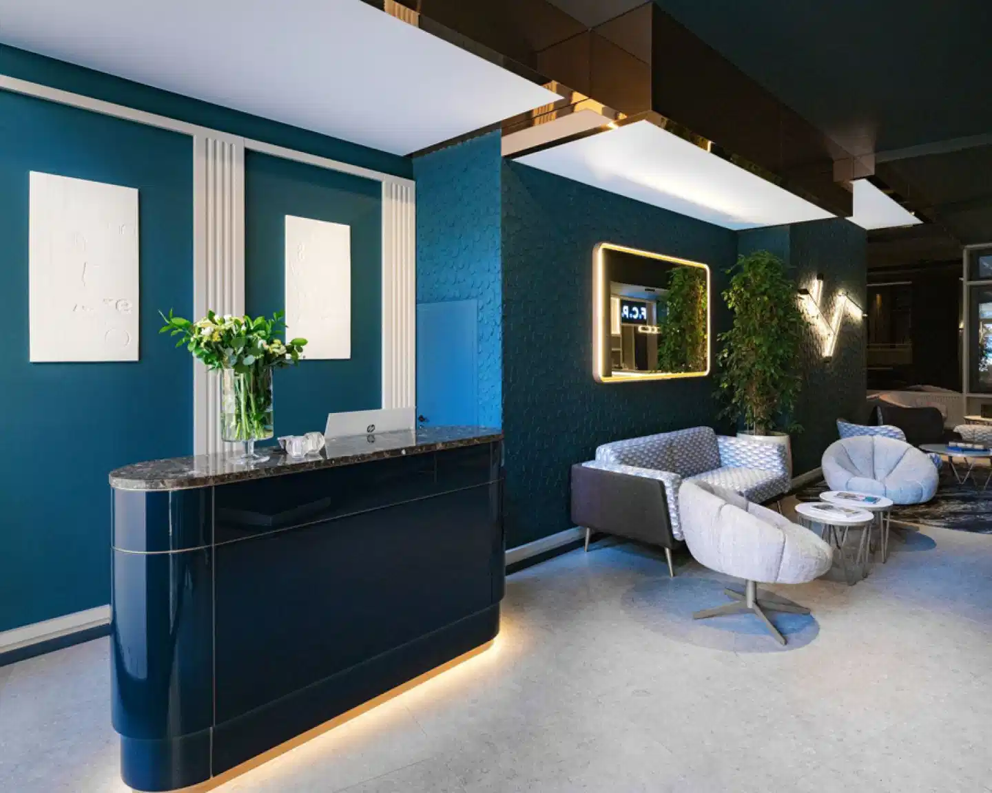 Axis Porto Club Hotel Lobby