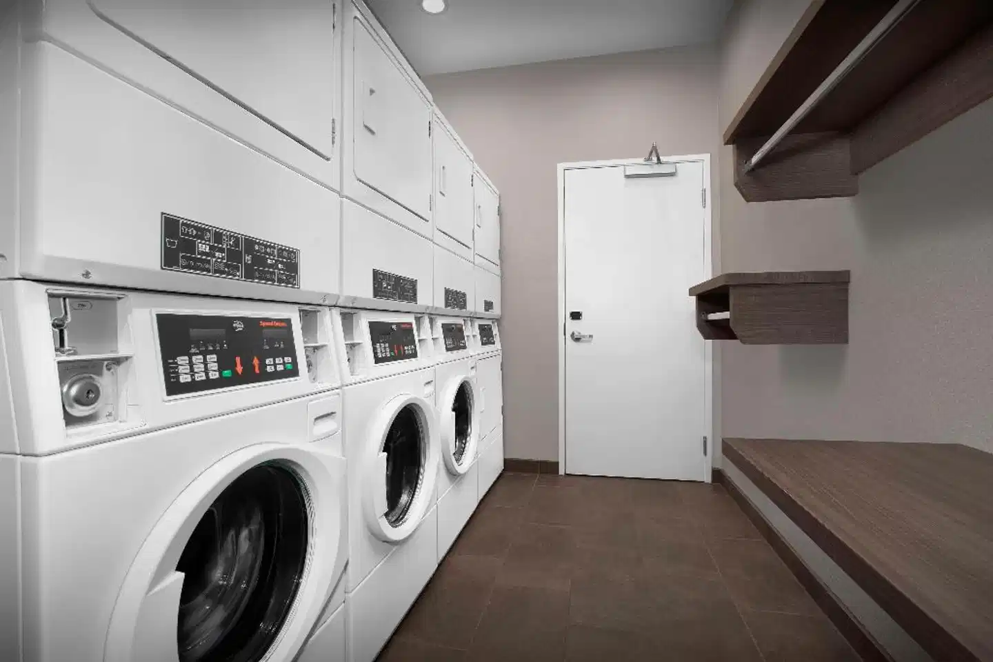 Home2 Suites By Hilton Phoenix North Happy Valley Badezimmer