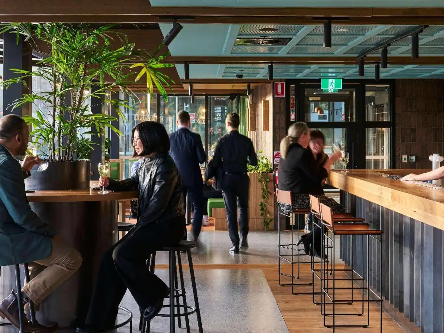 Novotel Melbourne Airport Bar