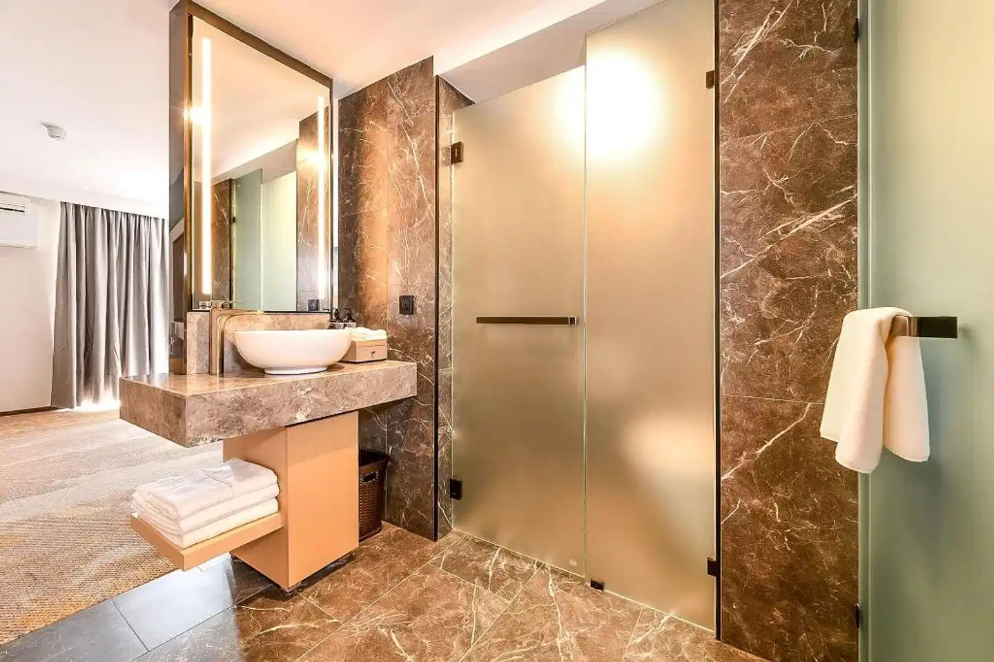 Aurea Hotel Perth Kings Park Badezimmer