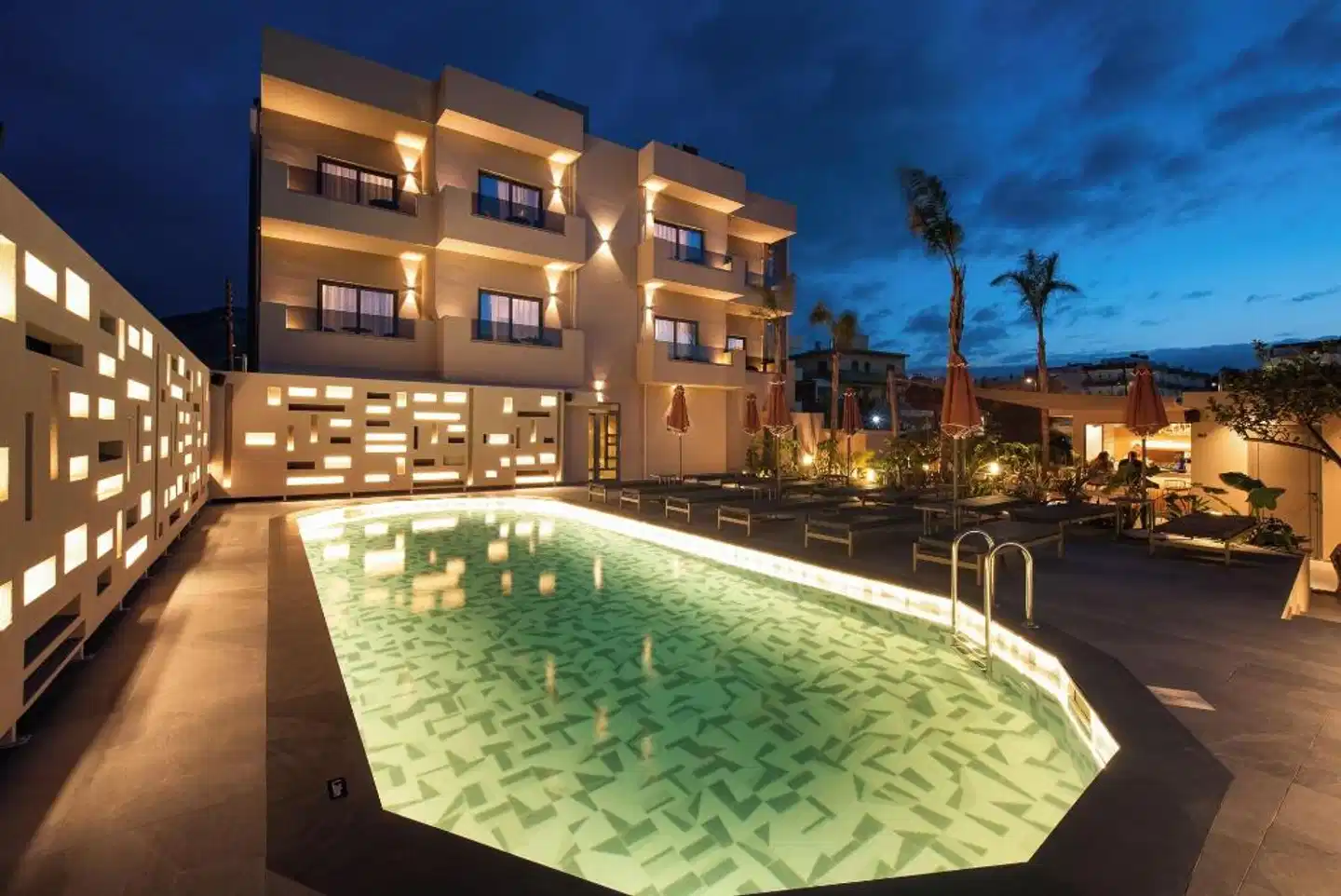 Cosmeen Lifestyle Boutique Stay Pool