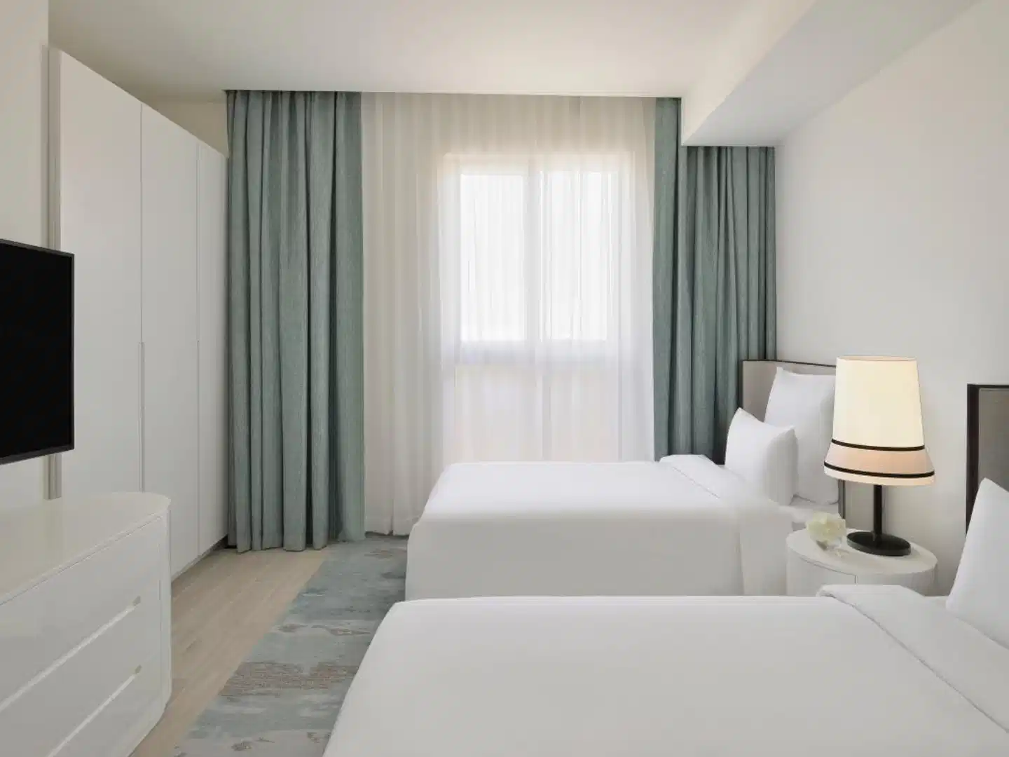 Mövenpick Hotel and Hotel Apartments Ghala Muscat Wohnbeispiel