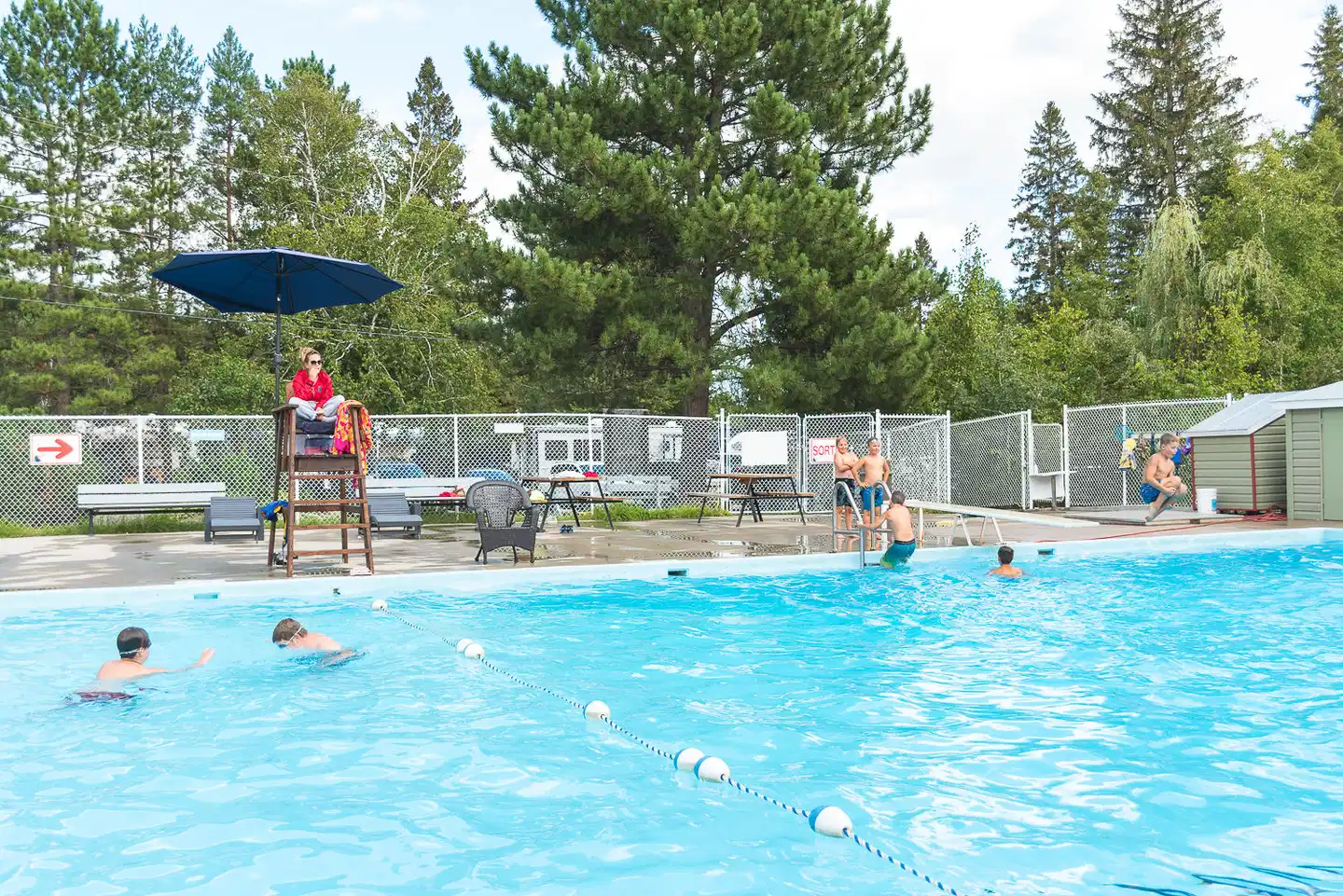 Site Touristique Chute à l'Ours - Camping Pool