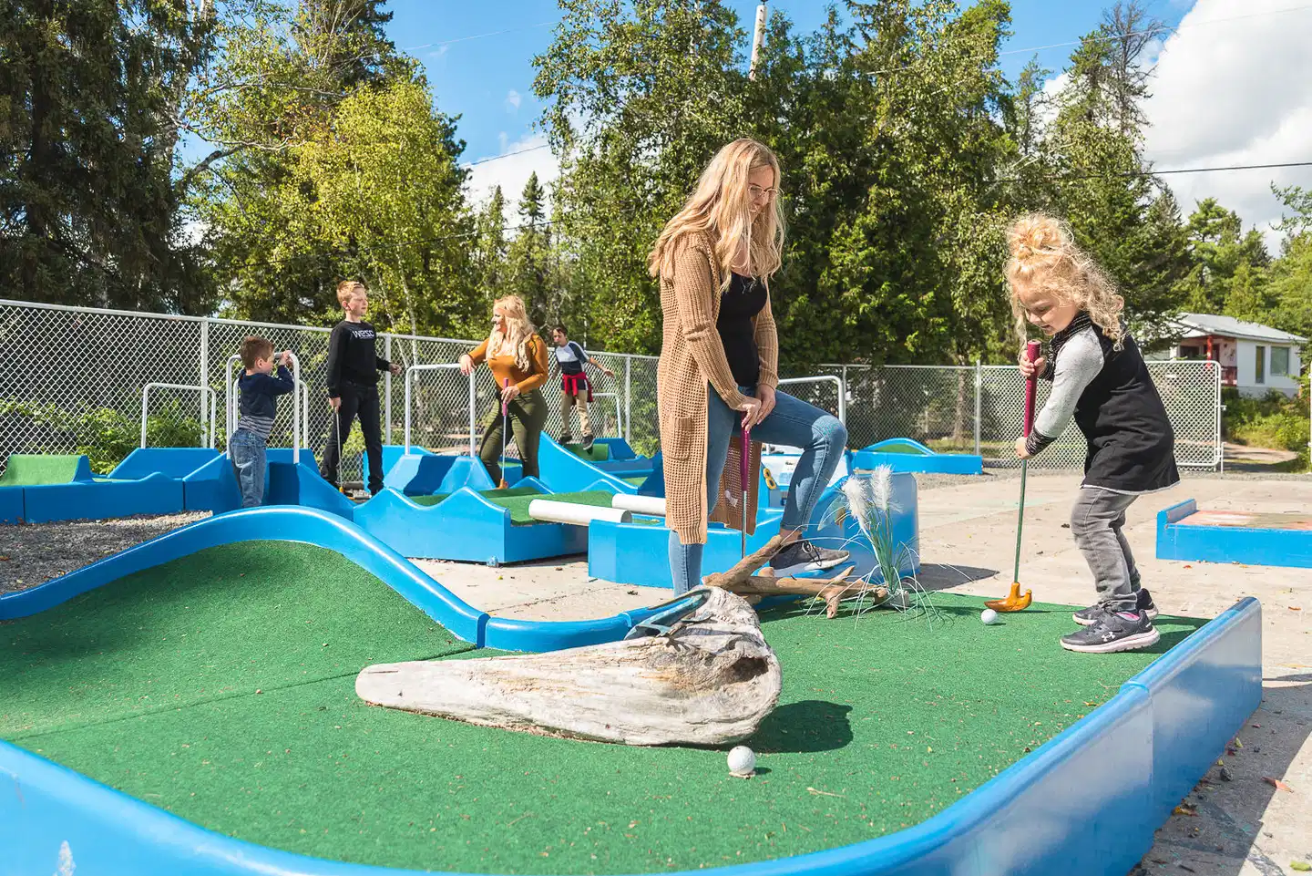 Site Touristique Chute à l'Ours - Camping Sport und Entertainment