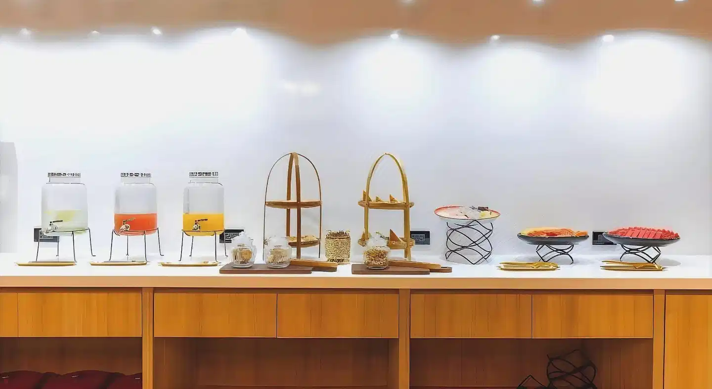 Benjarong Hotel Bangkok Lobby