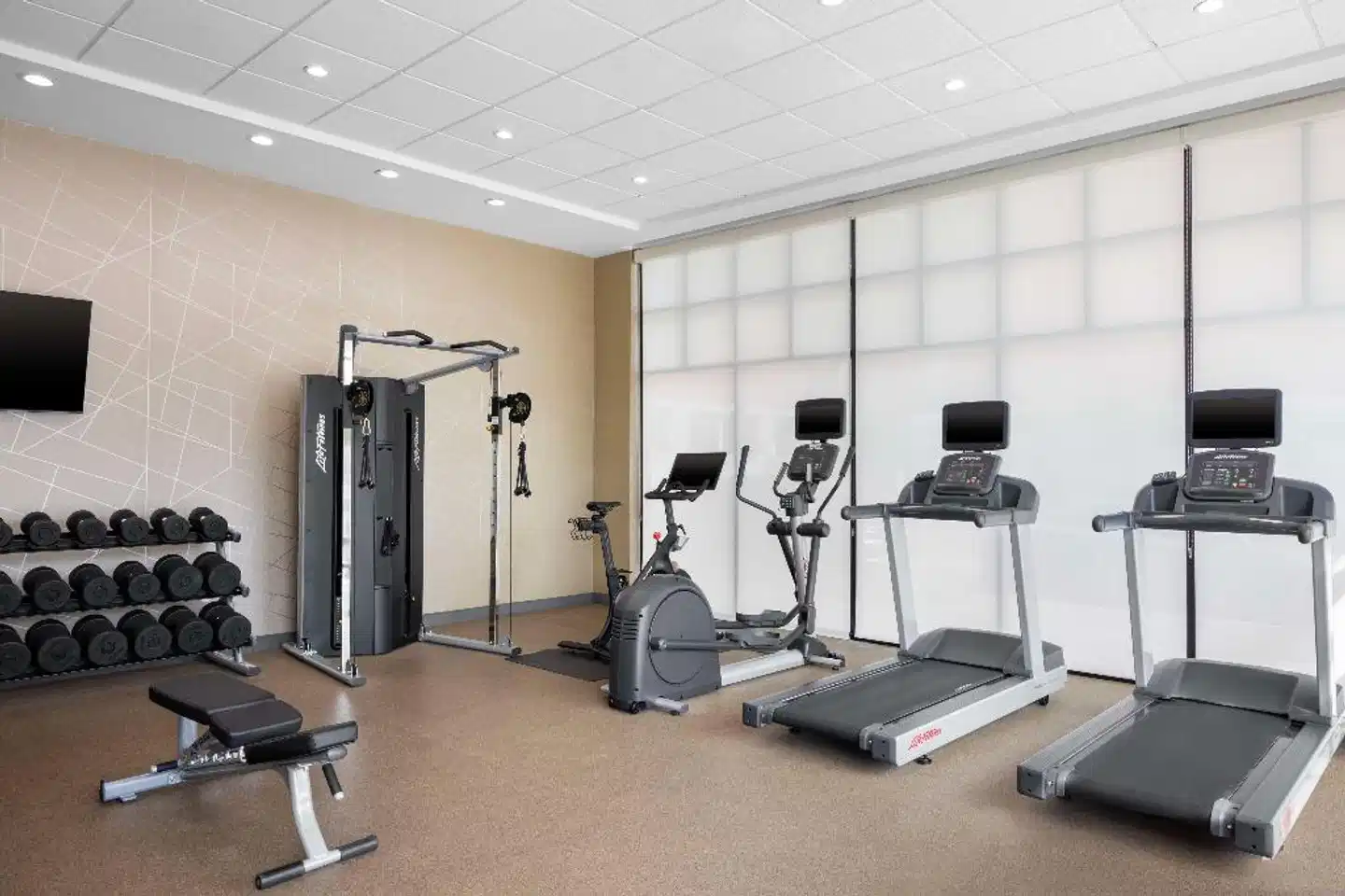 Home2 Suites By Hilton Phoenix Downtown Sport und Entertainment