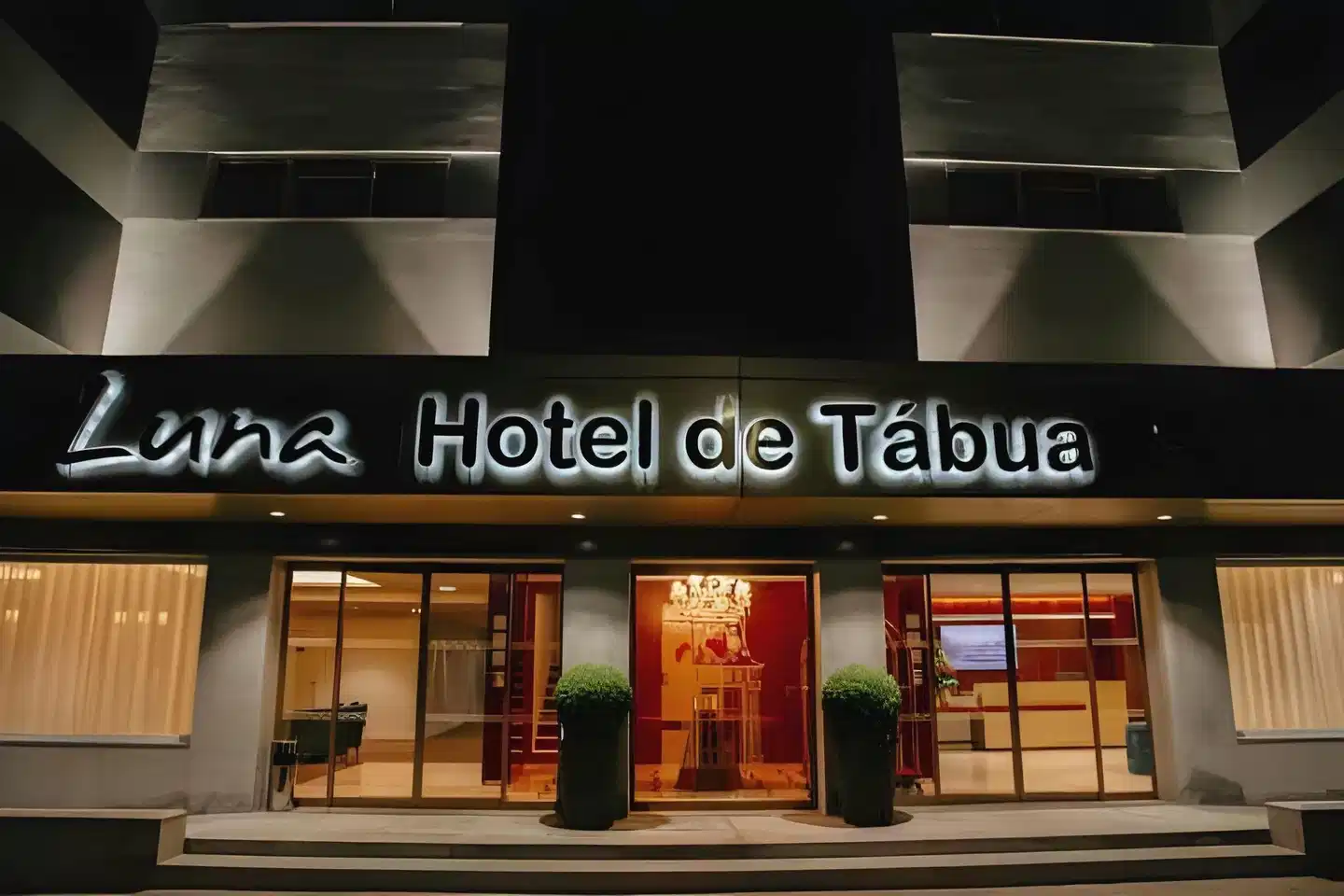 Luna Hotel de Tábua Aussenansicht