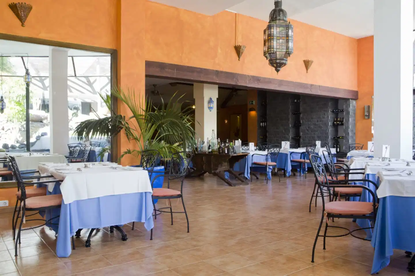 LIVVO Coloradamar Restaurant