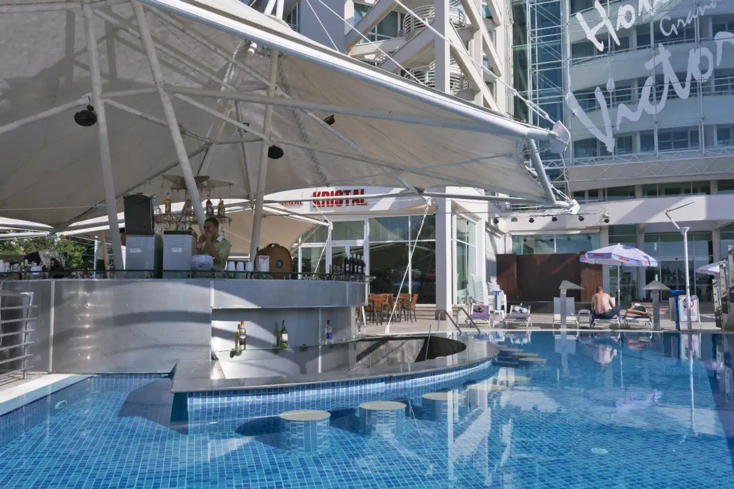 Effect Grand Victoria Hotel Pool