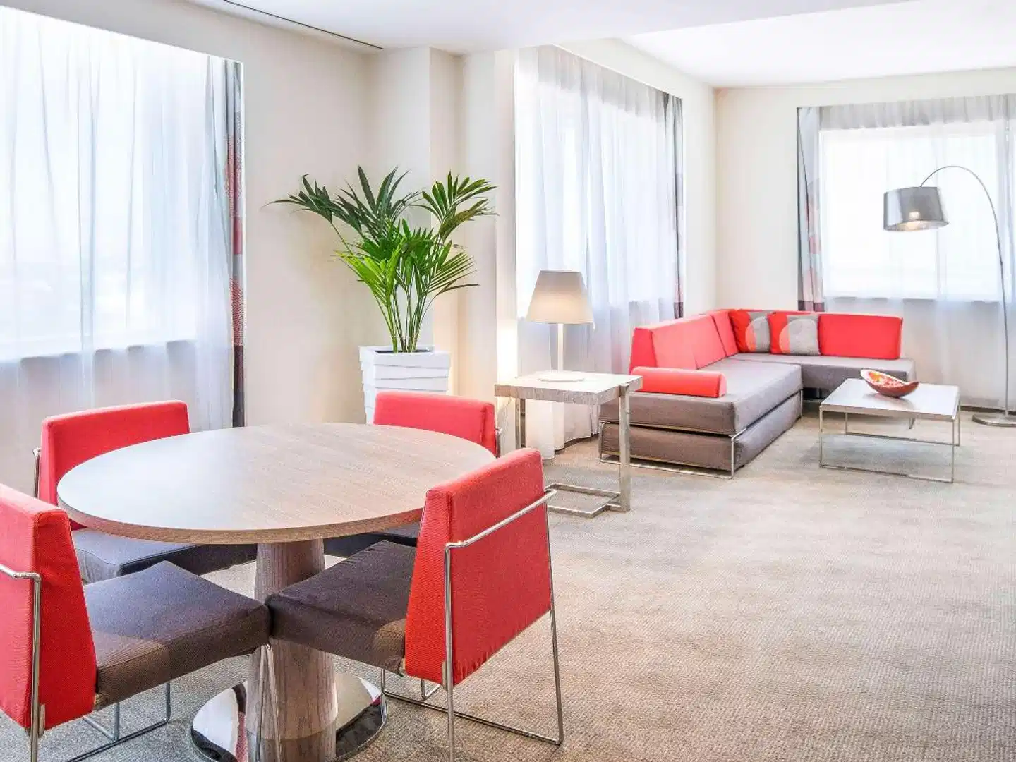 Novotel World Trade Centre Dubai Hotel Wohnbeispiel