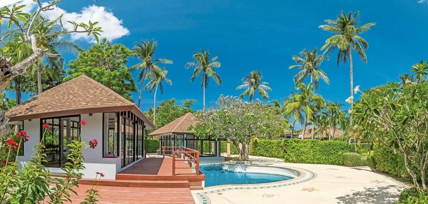 Lanta Sand Resort & Spa Pool