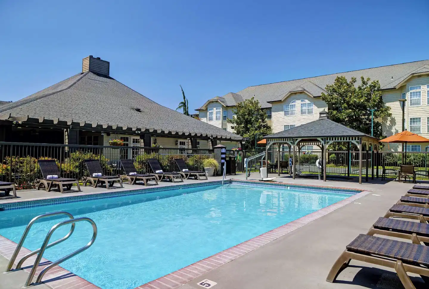 Homewood Suites by Hilton Vancouver-Portland Pool
