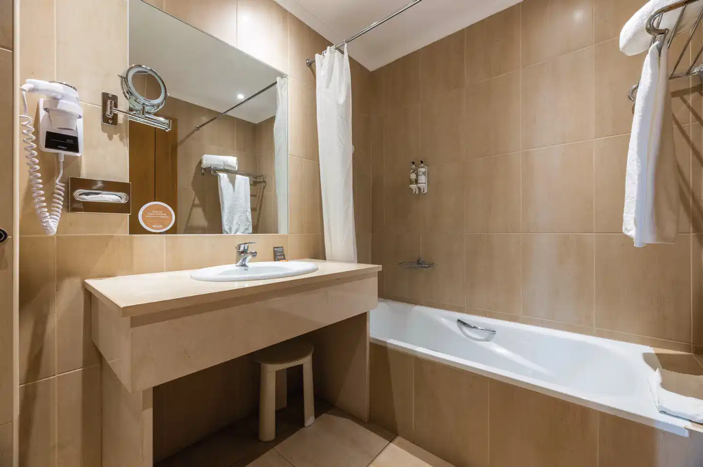 Vale d'El Rei Hotel & Villas Badezimmer