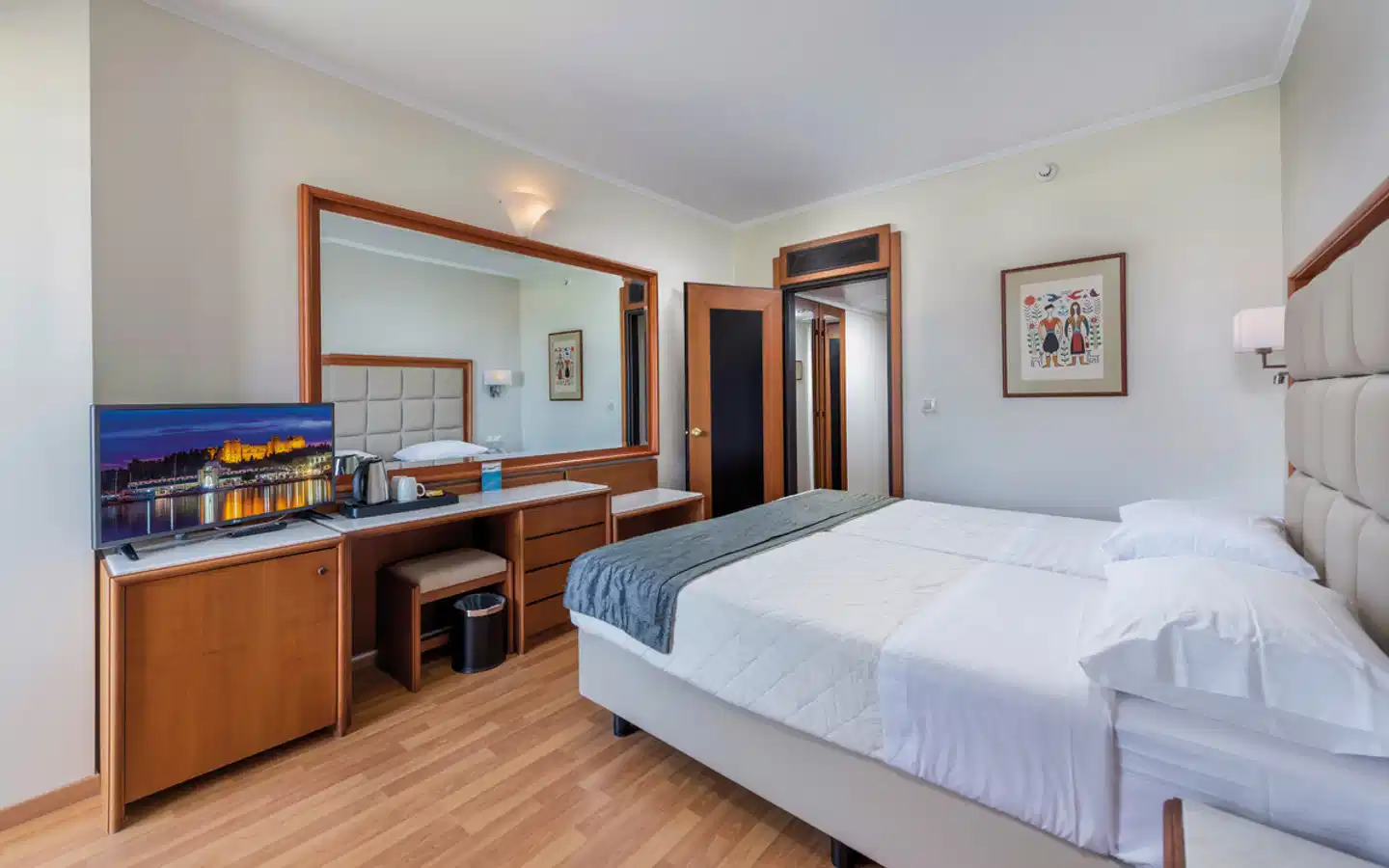 Apollo Beach ACCOMMODATION