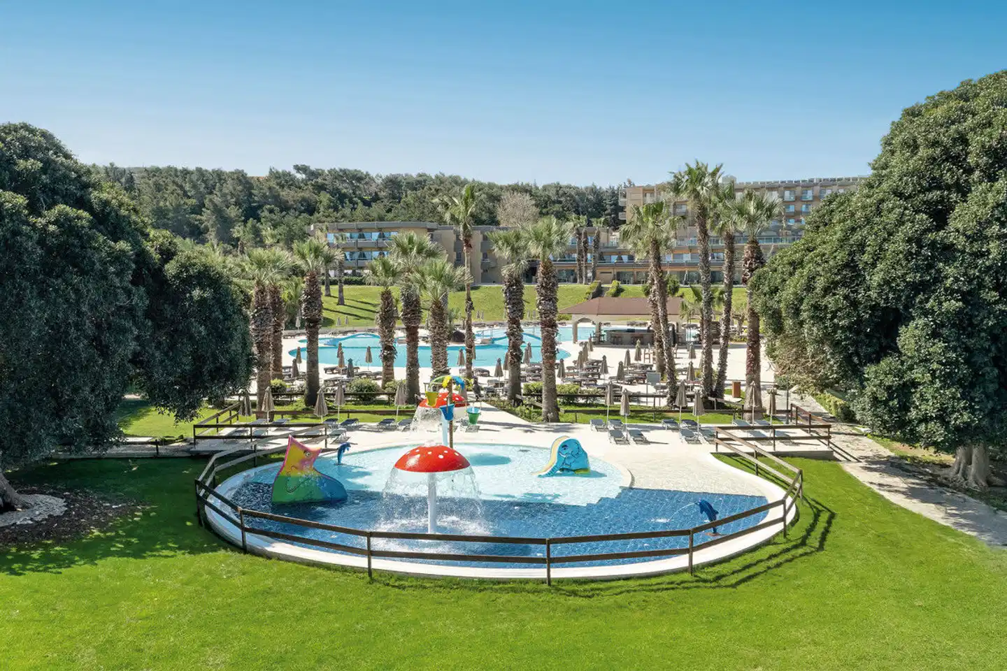 Kresten Palace Hotel OUTDOOR