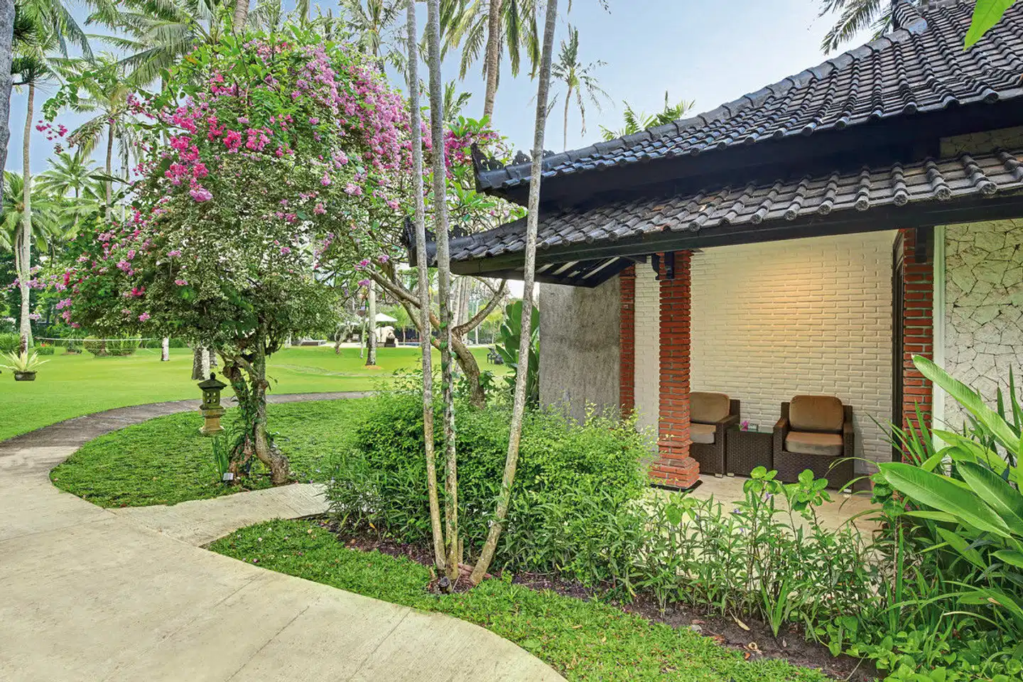 Candi Beach Resort & Spa GARDEN