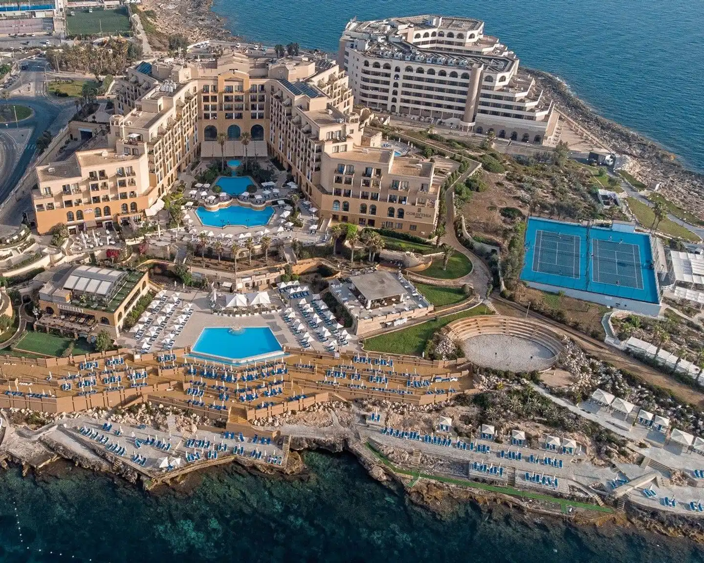 Corinthia St. George's Bay Aussenansicht