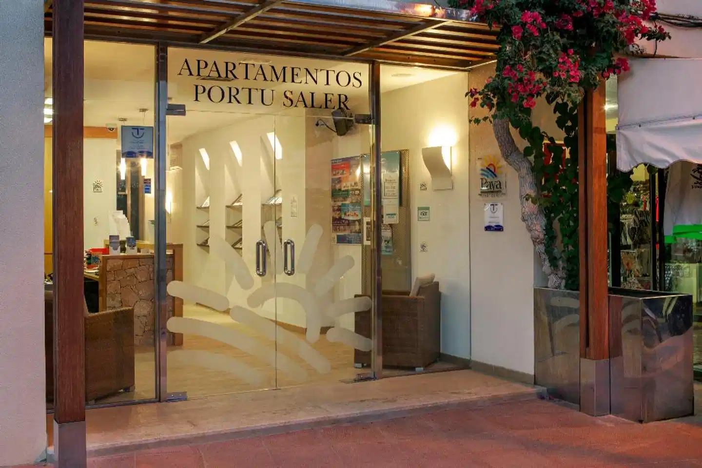 Paya Portu Saler Lobby