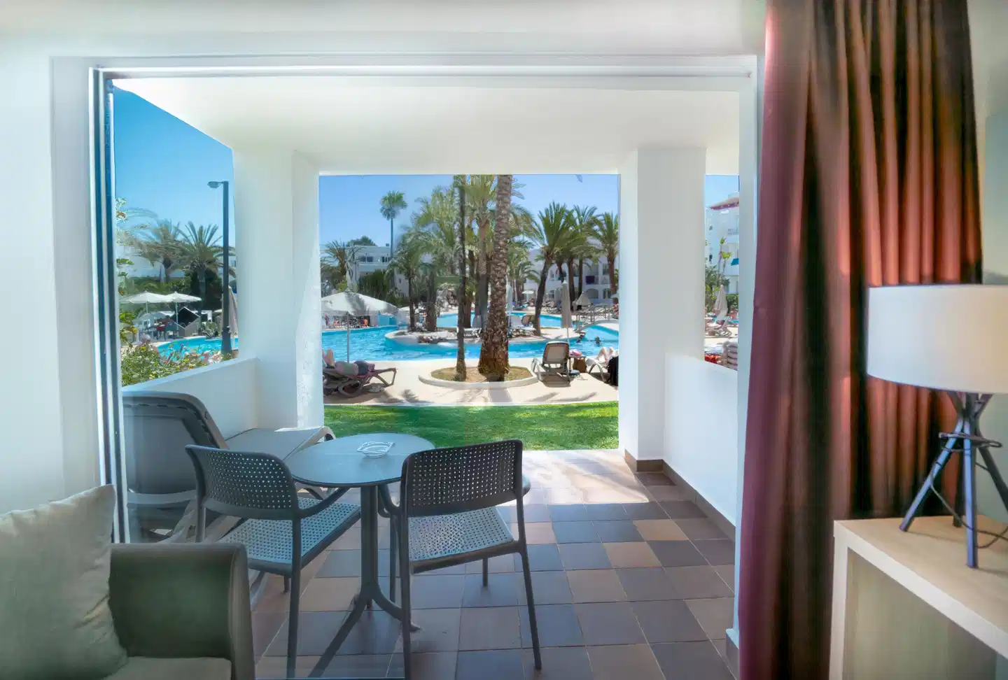 Calimera Fido Gardens TERRACE