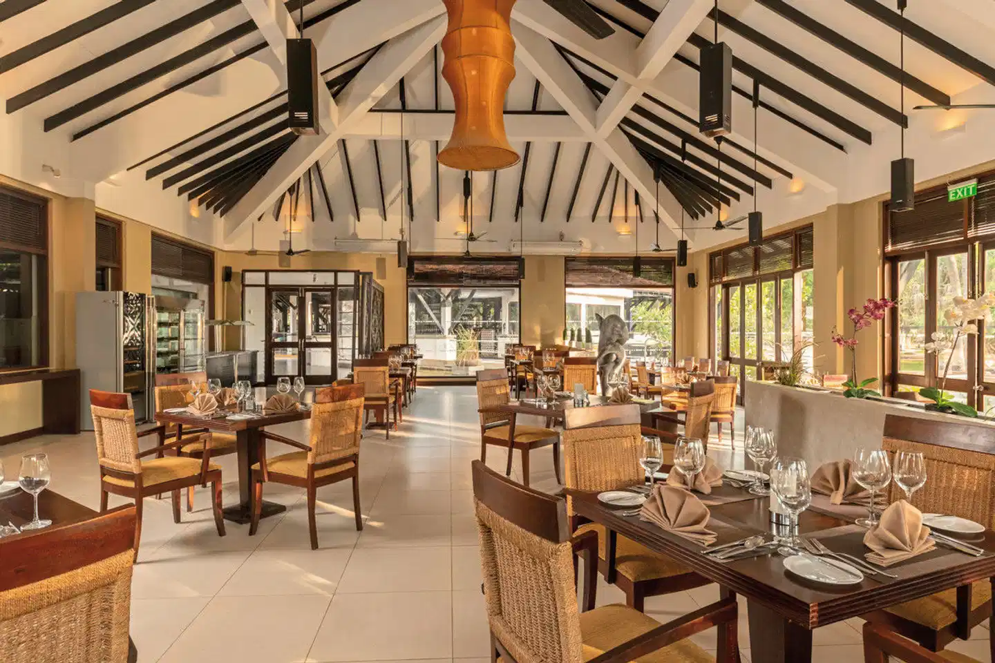 Club Hotel Dolphin LOBBY