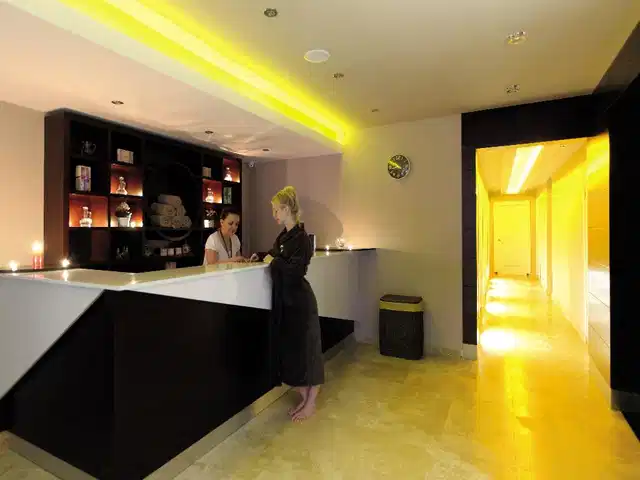 Cettia Beach Resort Bar