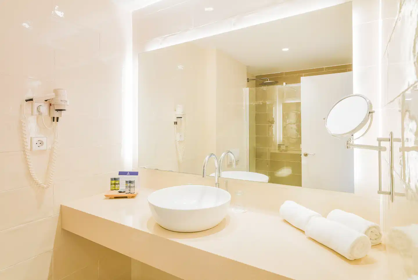 Club Del Sol Aparthotel Resort & Spa Badezimmer