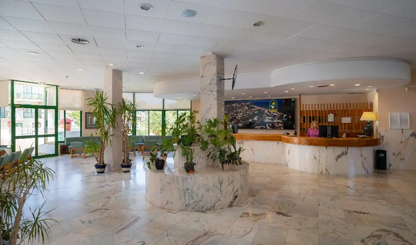 Pino Alto Lobby