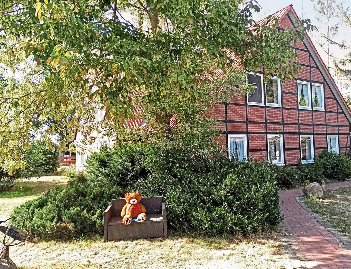 CAREA Ferien- & Reitsport-Hotel Brunnenhof Aussenansicht