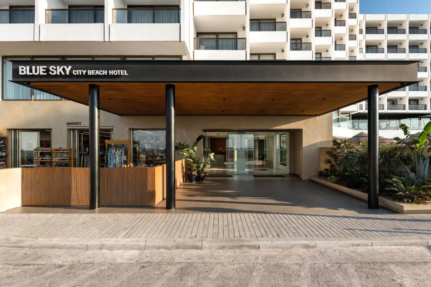 Blue Sky City Beach Aussenansicht