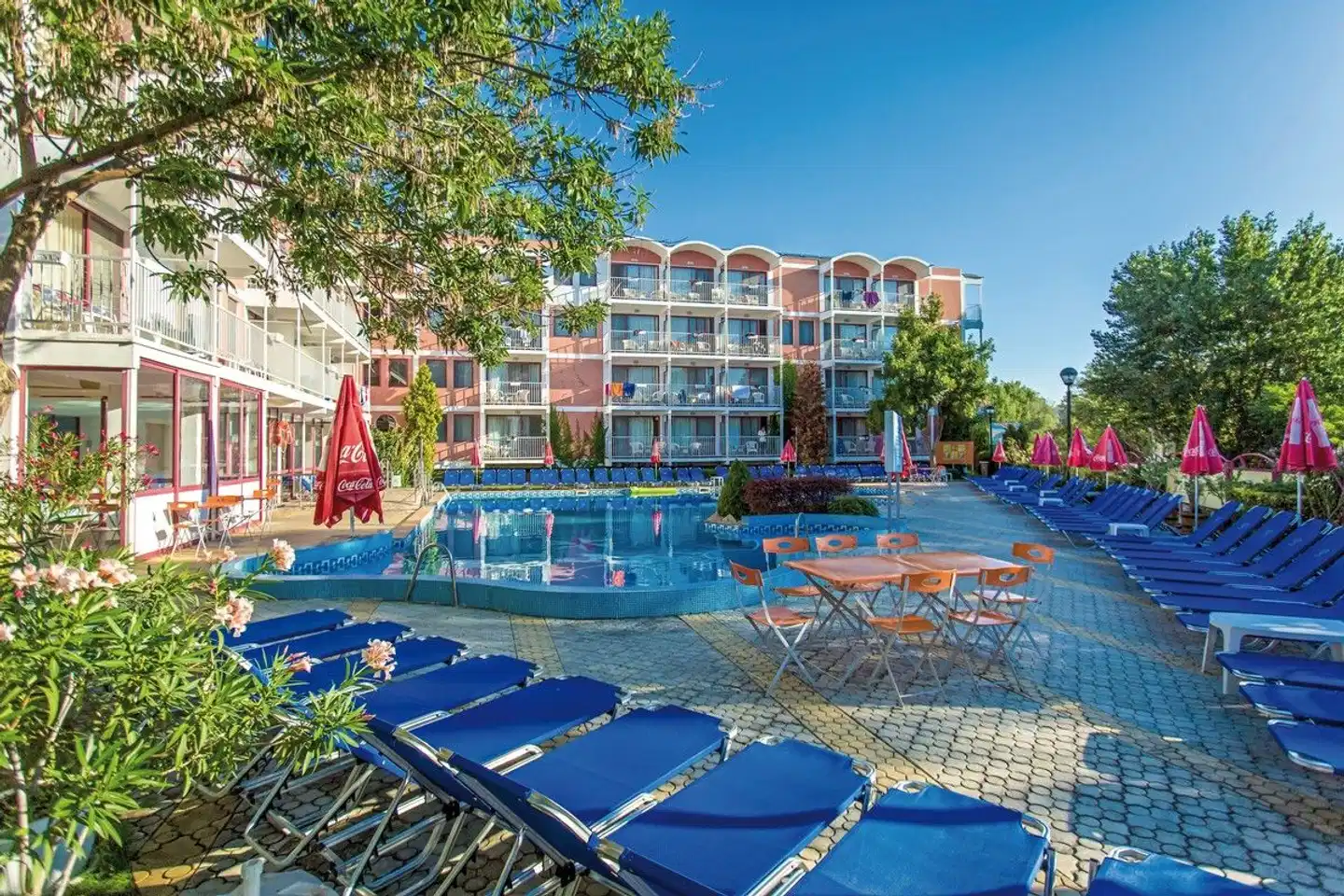 Hotel Longosa Aussenansicht