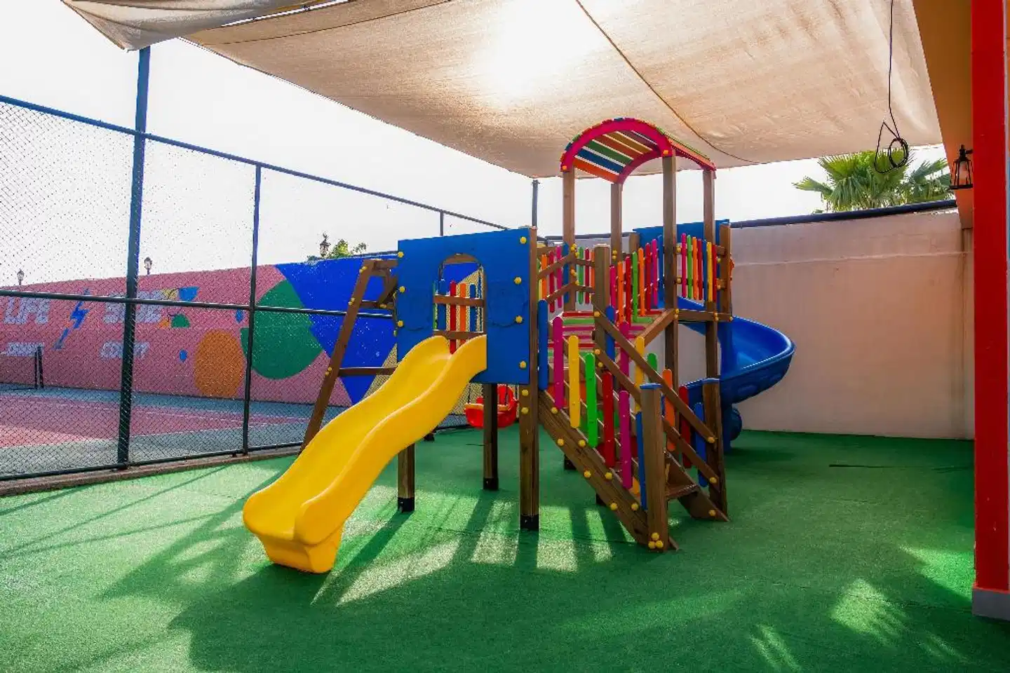 Selectum Colours Side Sport und Entertainment