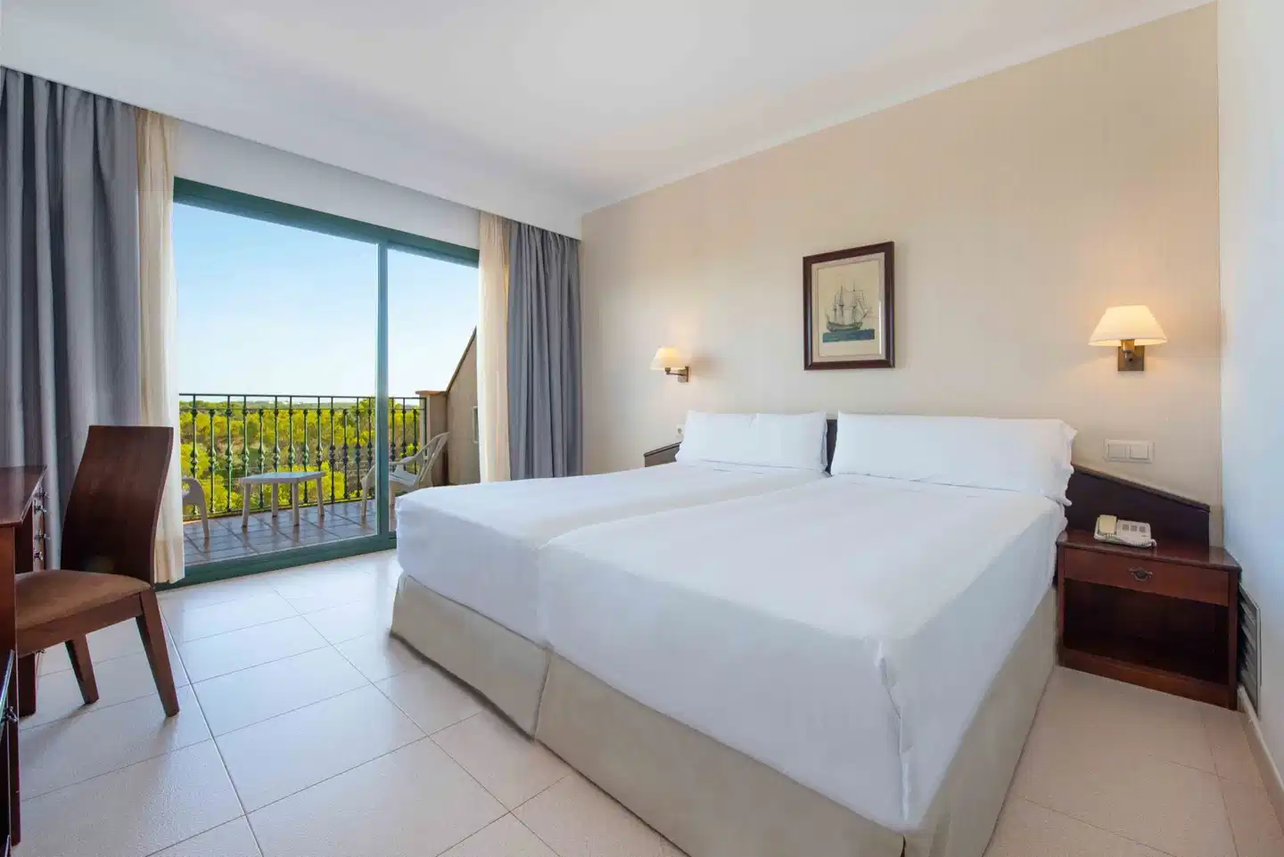 Valentin Son Bou ACCOMMODATION