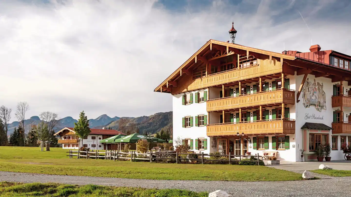 Relais & Châteaux Gut Steinbach Hotel Chalets SPA Aussenansicht