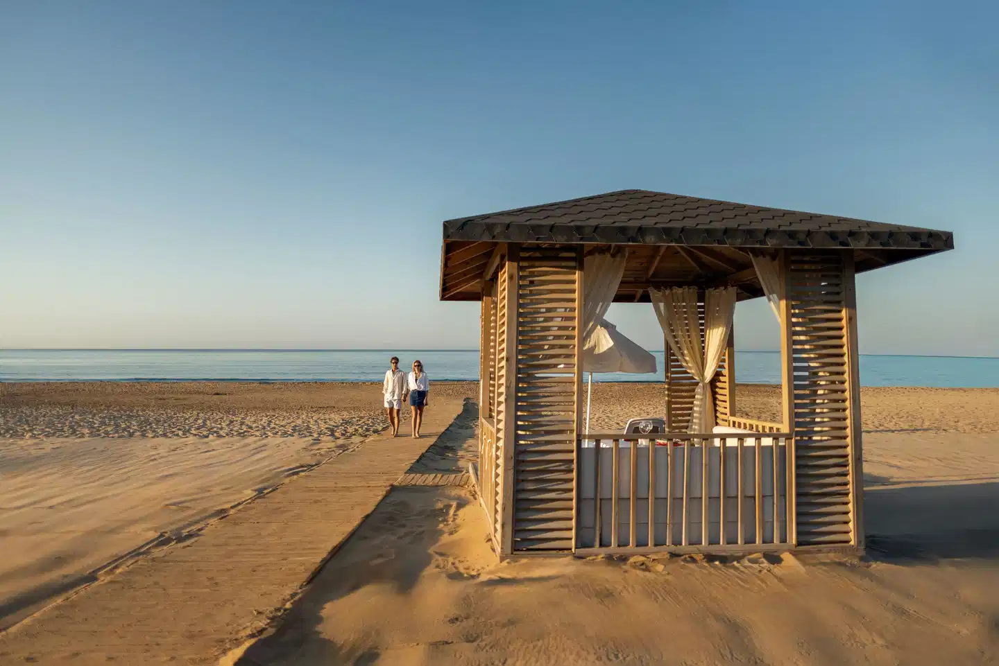 Side Star Resort BEACH