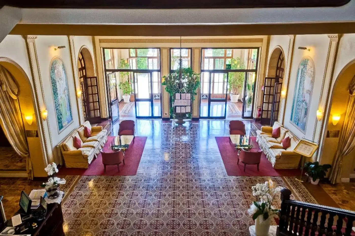 Grand Hotel Royal Lobby