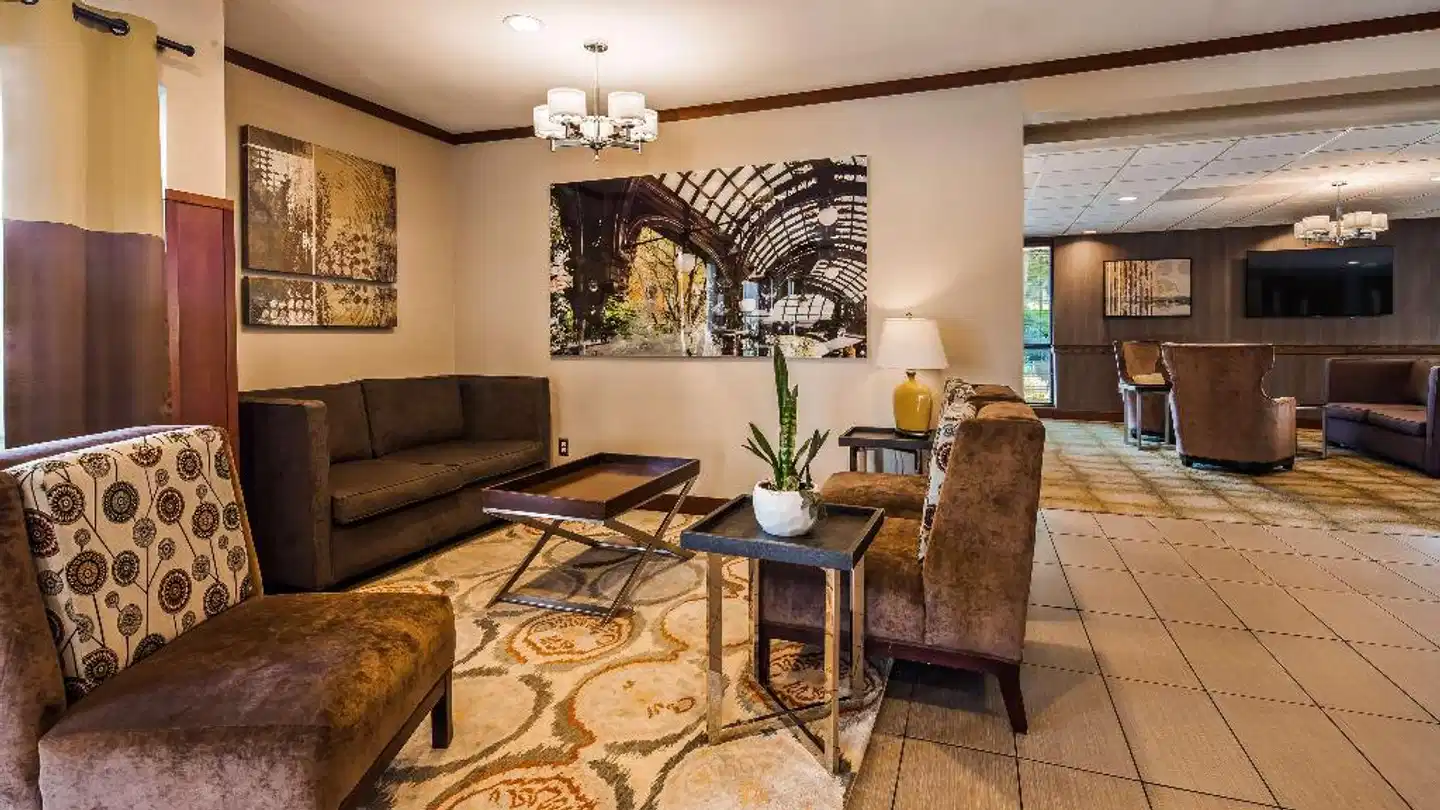 Best Western Seattle Airport Lobby