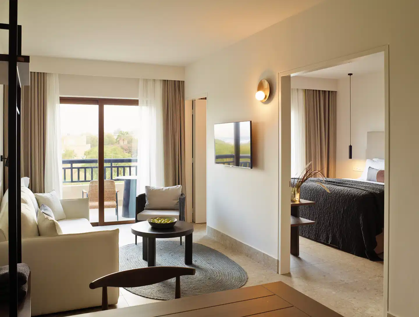 Asterion Suites & Spa - Designed for adults by Louis Hotels Wohnbeispiel