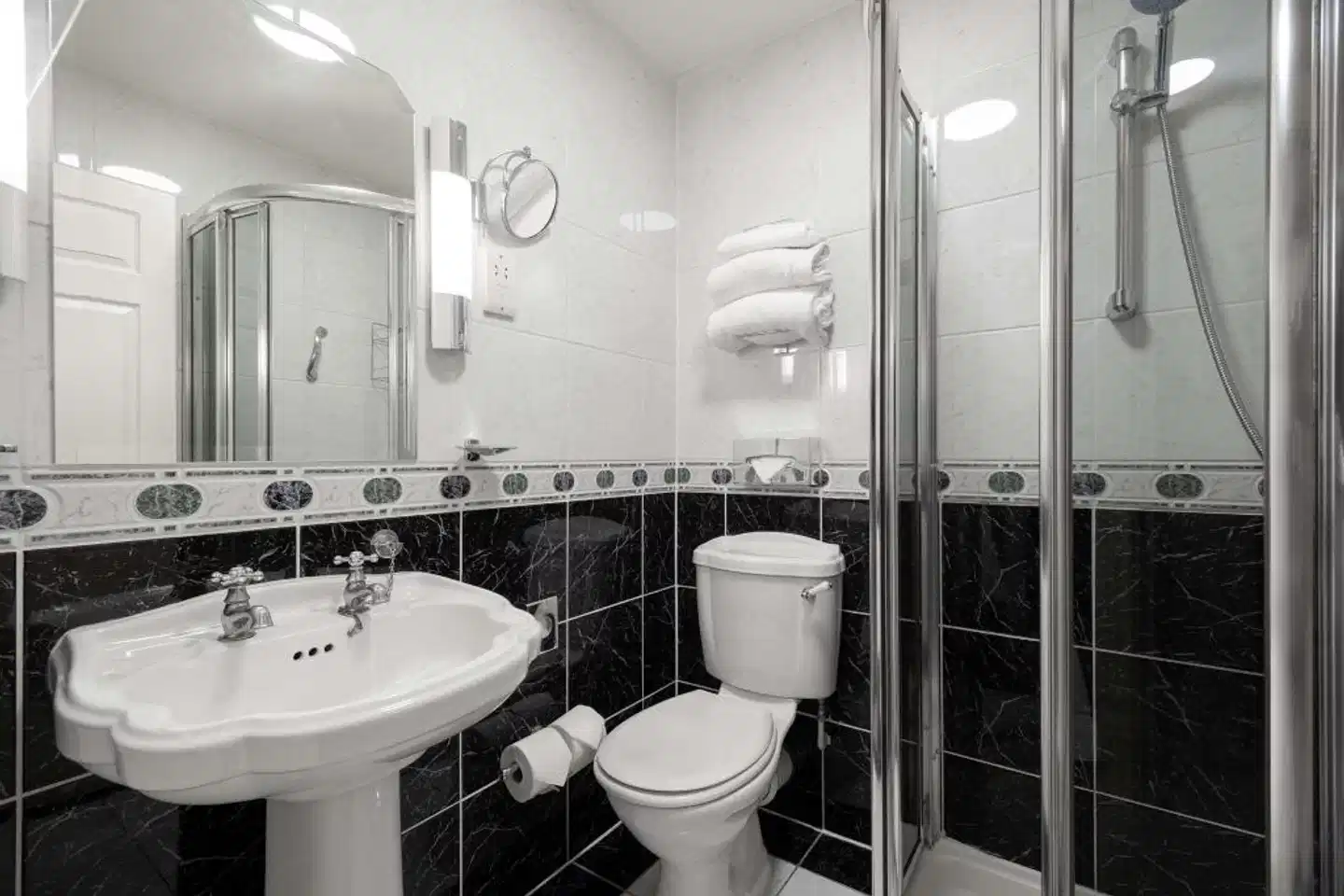 Malone Lodge Badezimmer