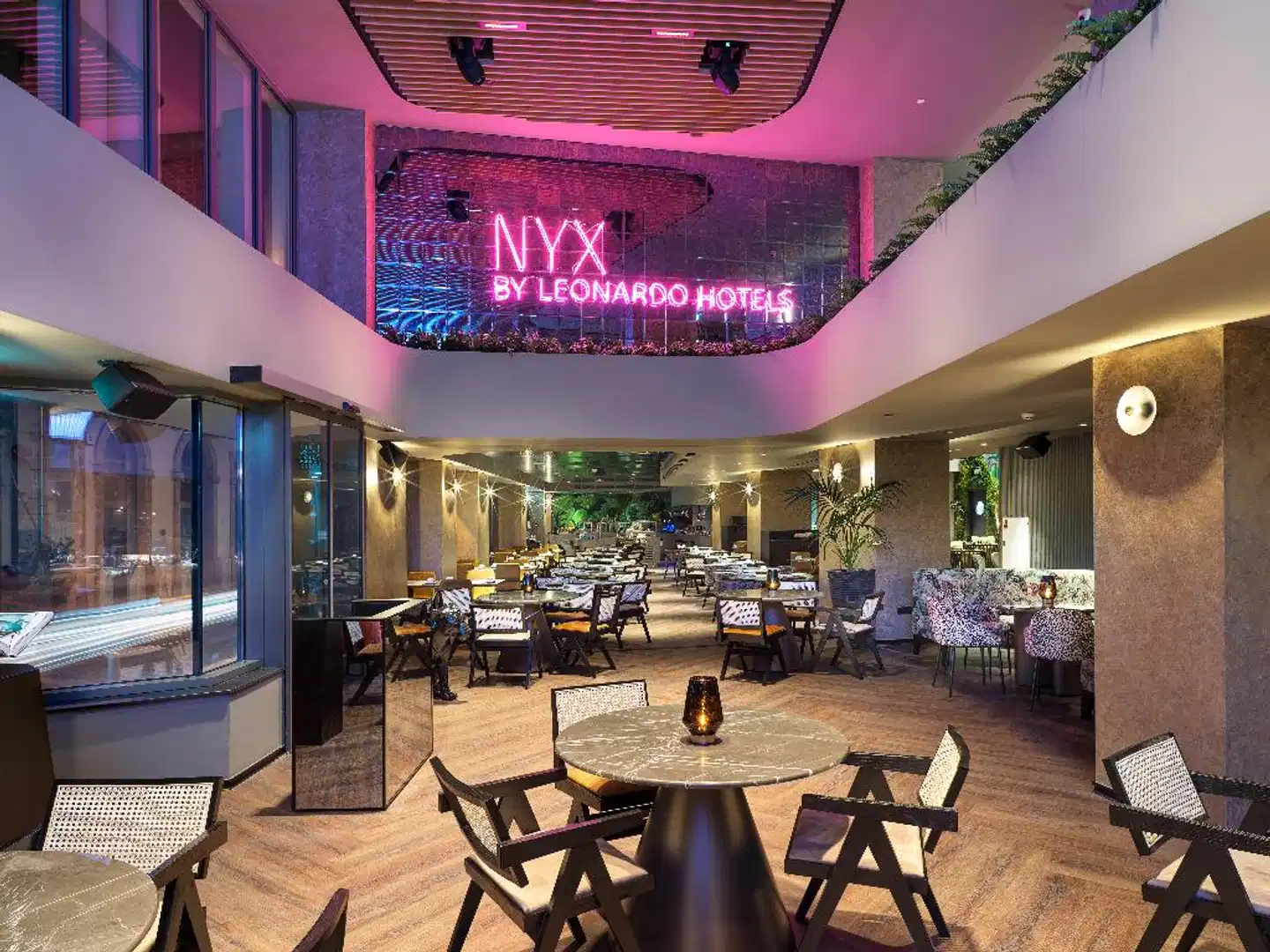 NYX Hotel Limassol by Leonardo Hotels Restaurant