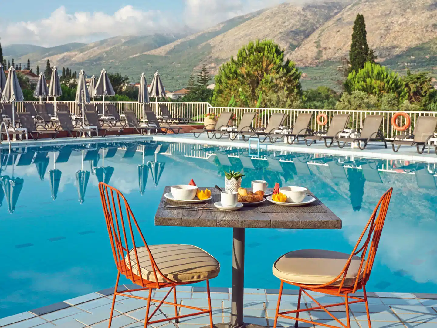 Koukounaria Hotel & Suites Pool