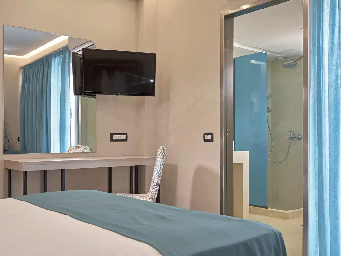 Koukounaria Hotel & Suites Wohnbeispiel