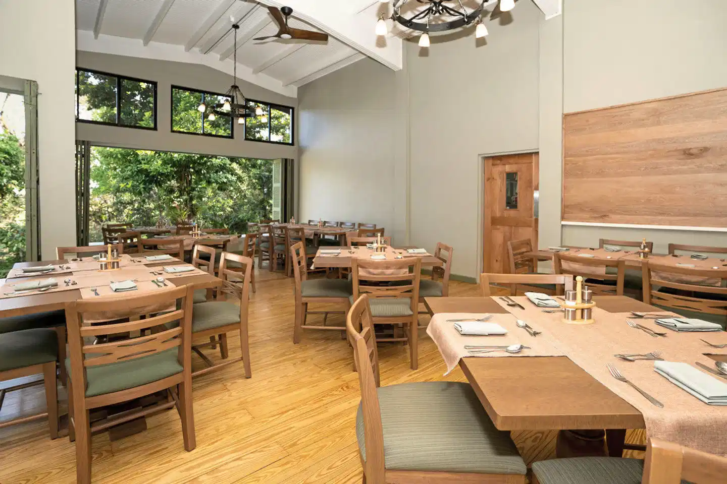 HADCO Experiences at Asa Wright Nature Center Restaurant