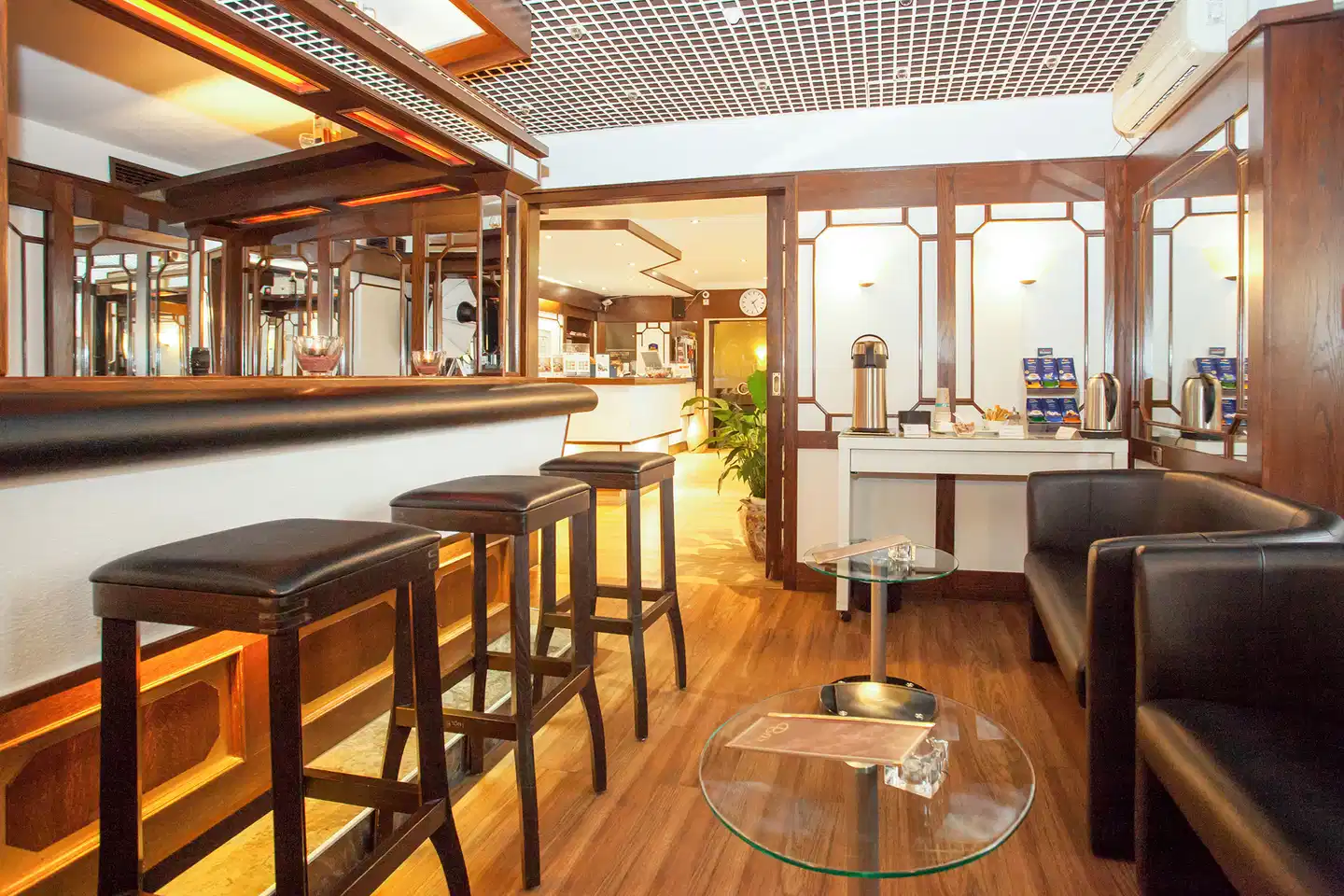 Sure Hotel by Best Western Ambassador Düsseldorf Bar