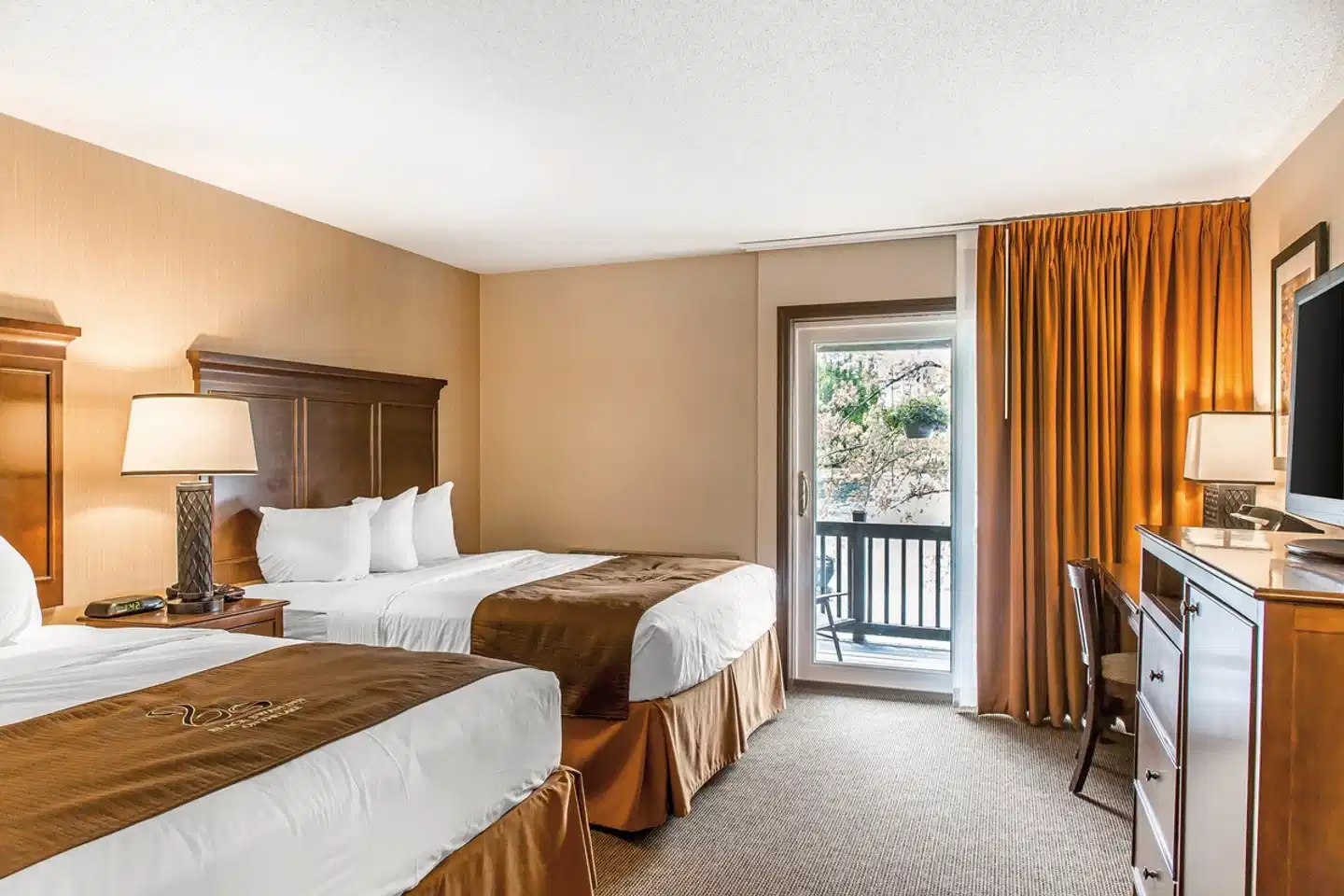 The Black Swan Lee - Lenox, an Ascend Collection Hotel Wohnbeispiel