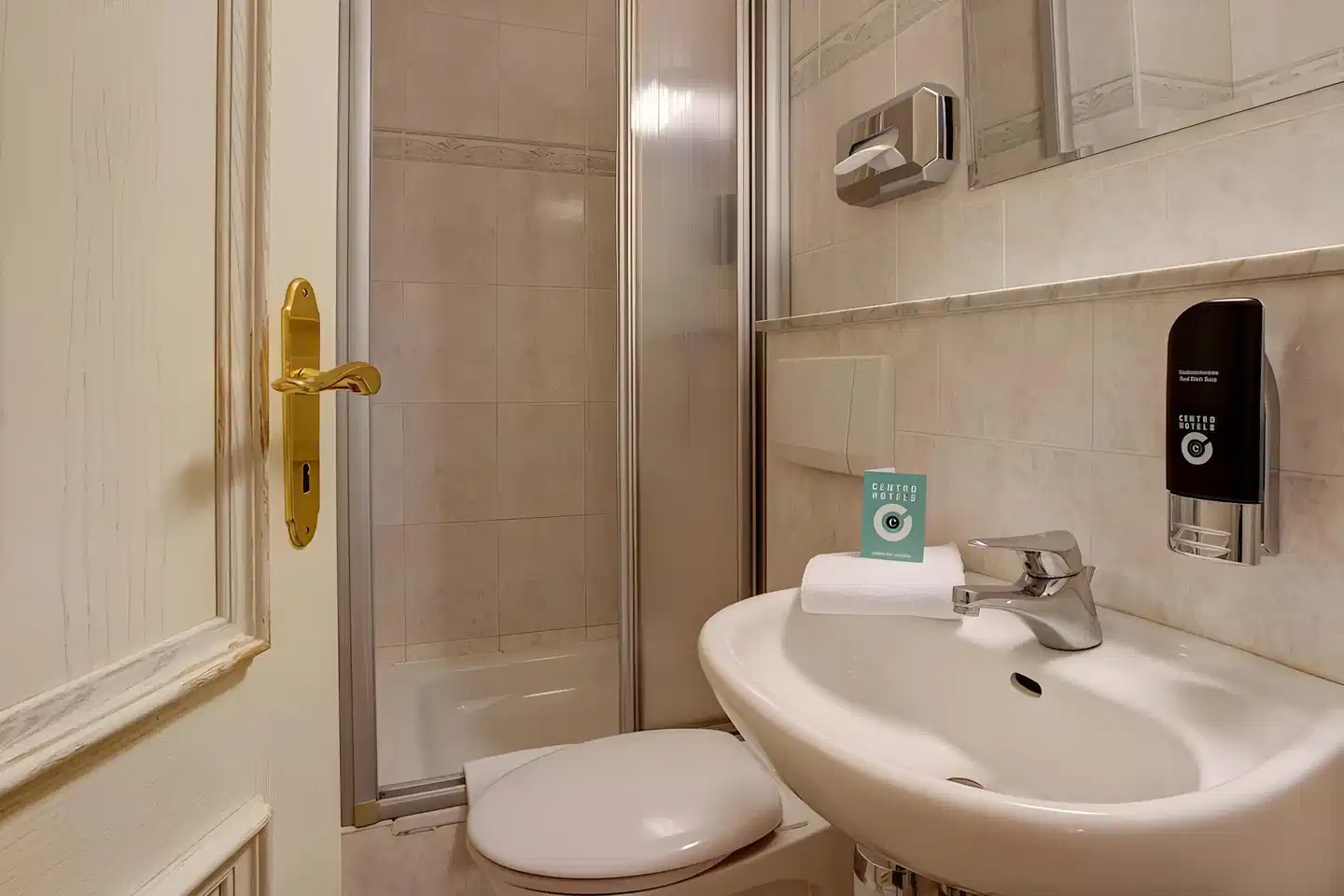 Centro Hotel Arde Köln, Trademark Collection by Wyndham Badezimmer