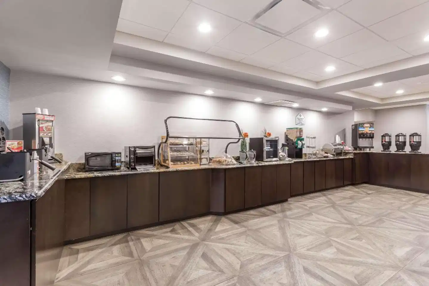 Wingate by Wyndham Convention Ctr Closest Universal Orlando Lobby