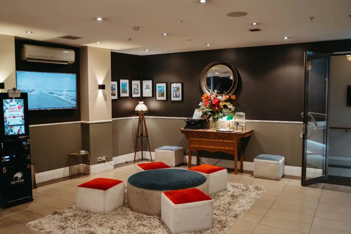 Auckland City Hotel - Hobson St Lobby