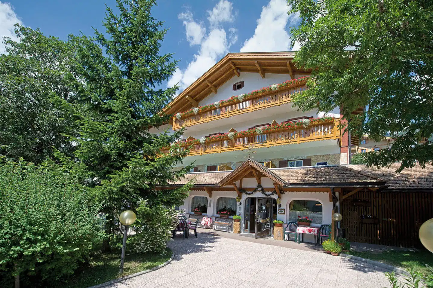 Hotel Cristallo Aussenansicht