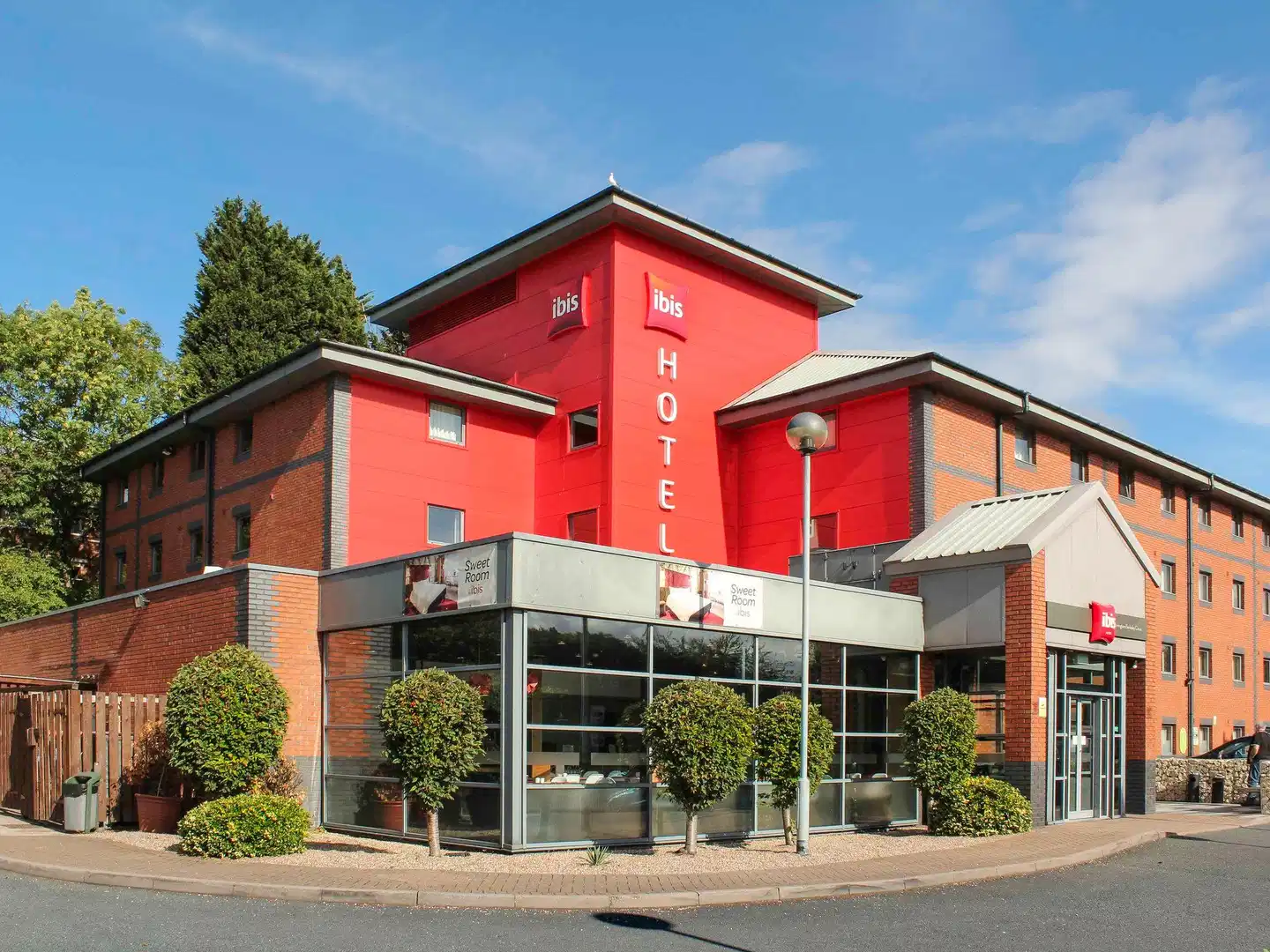 ibis Birmingham Bordesley Circus Aussenansicht