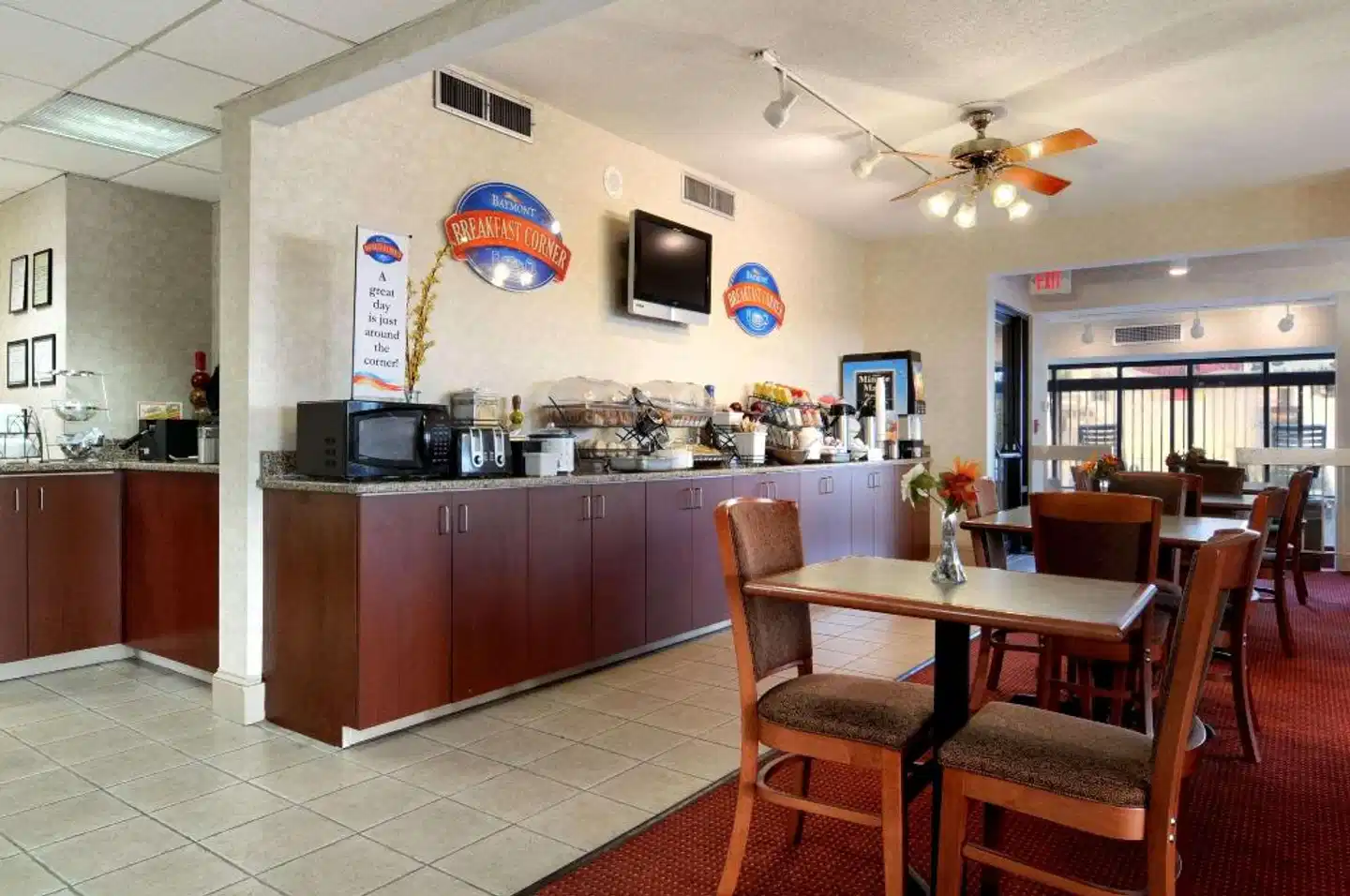 Baymont by Wyndham Macon I-75 Lobby